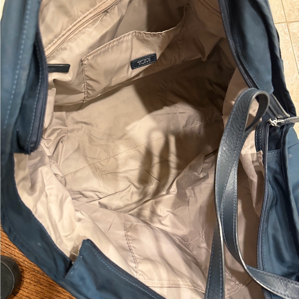 Tumi Dark Blue Tote Bag - Picture 9 of 11